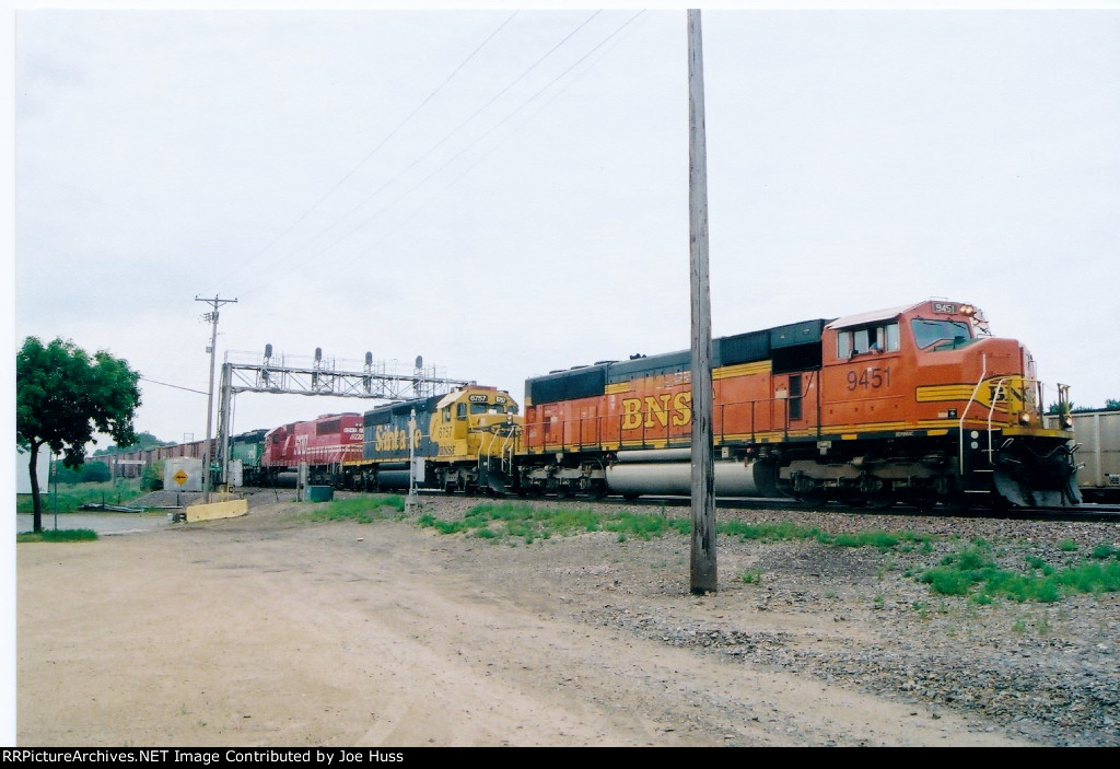 BNSF 9451 West